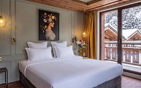 Lizzie Hotel